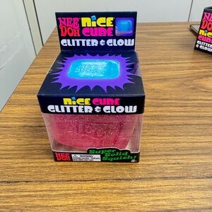 New doh Nice Cube Glitter & Glow Squishy - Pink